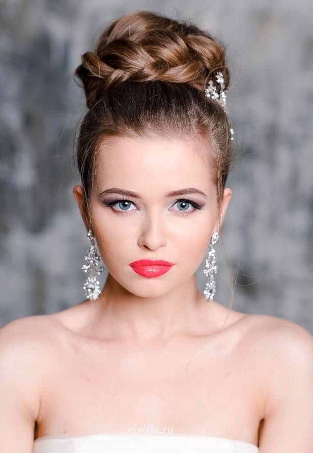 topknot bridal hairstyle