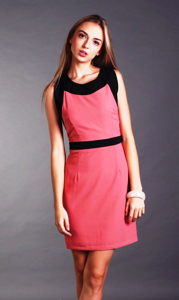 13-contrast color dress