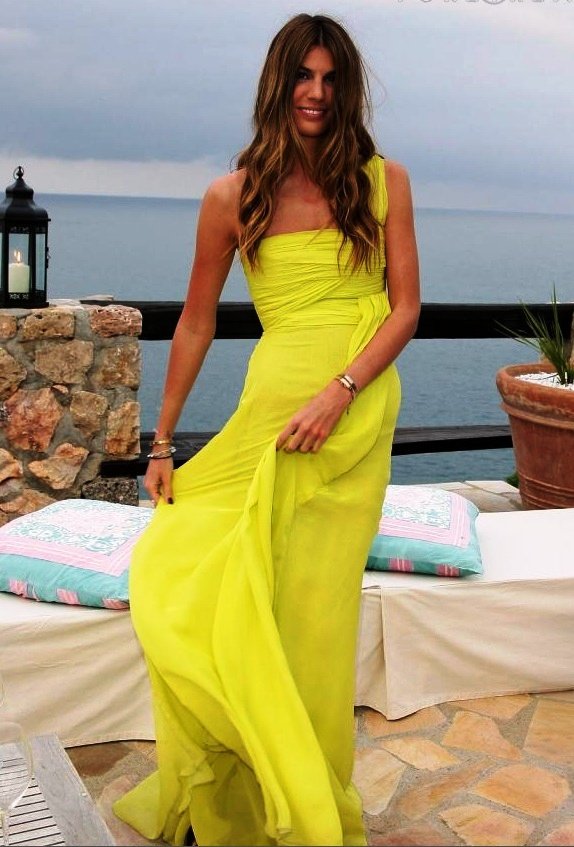 21-yellow colored outfit ideas for women