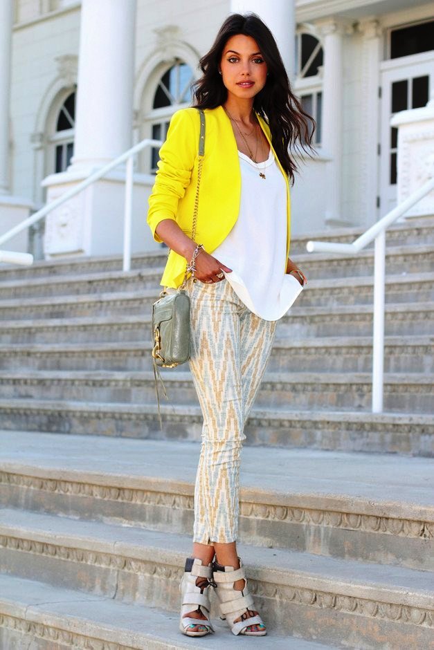 23-yellow colored outfit ideas for women