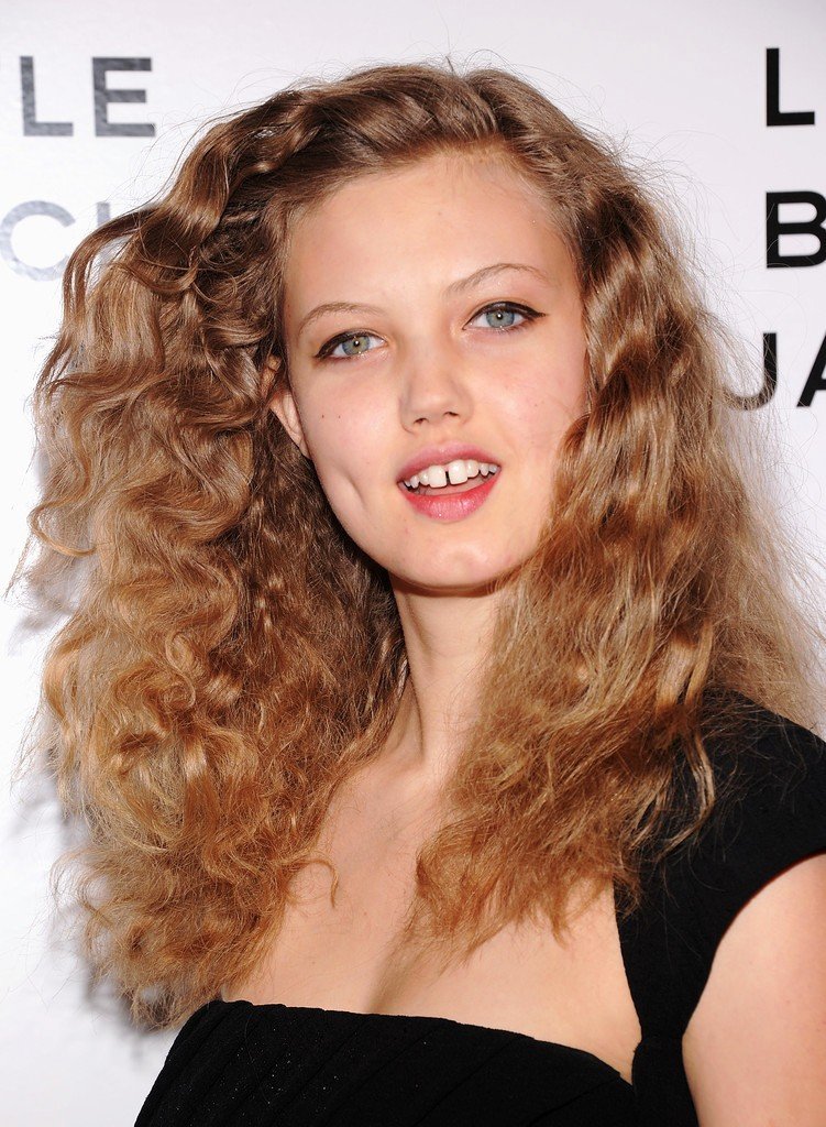 14-long-curly-hairstyles