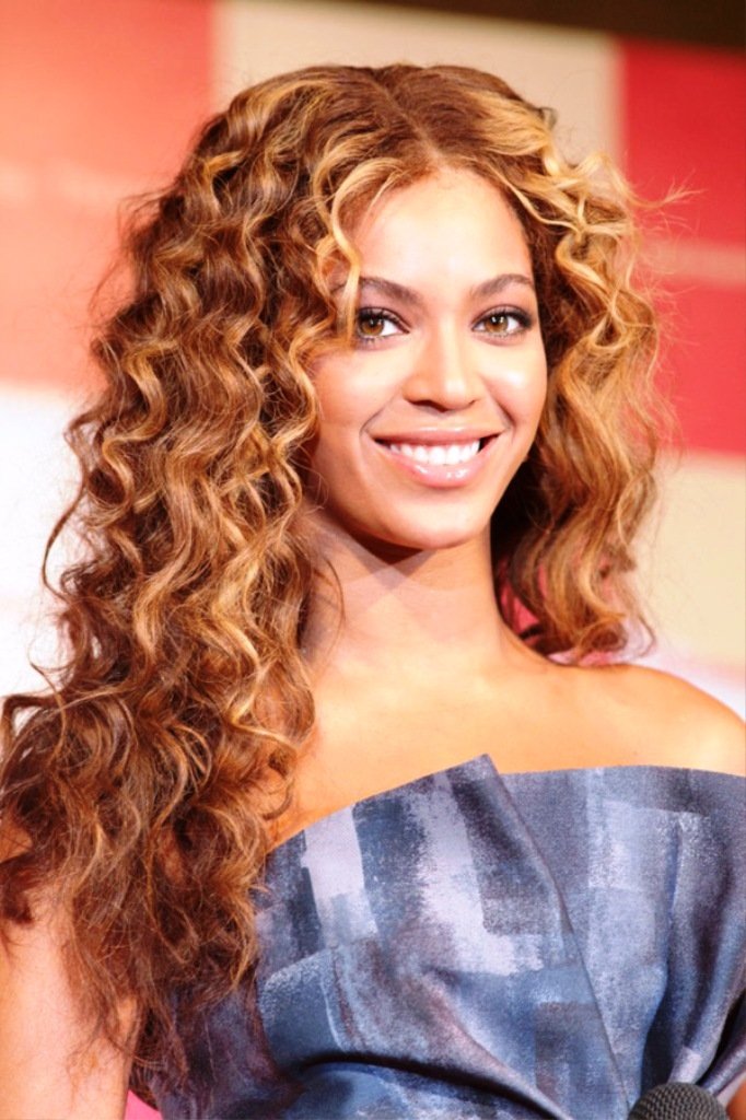 16-long-curly-hairstyles