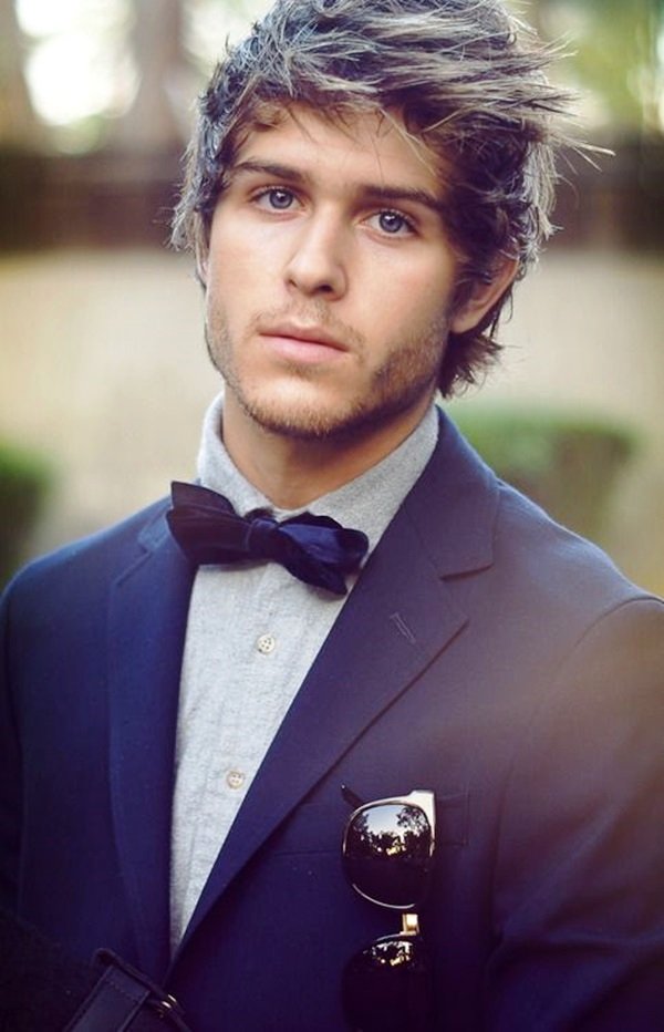Classy Hairstyles for Long Hair on Suit