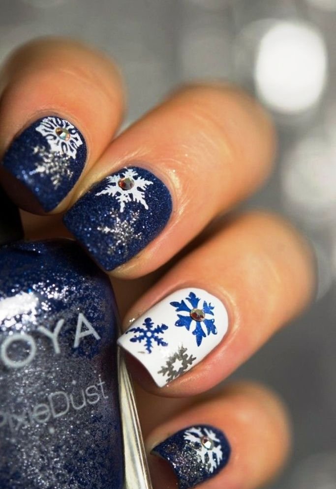 14-christmas-nail-ideas-to-try