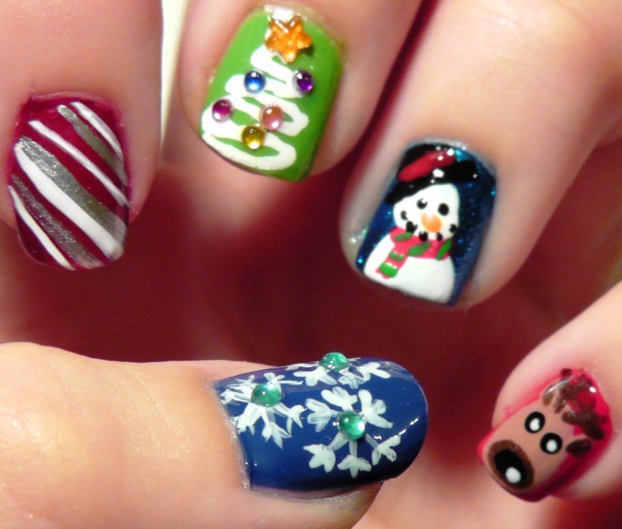 17-christmas-nail-ideas-to-try