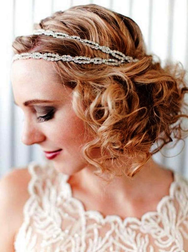 2-hairstyle-ideas-for-christmas