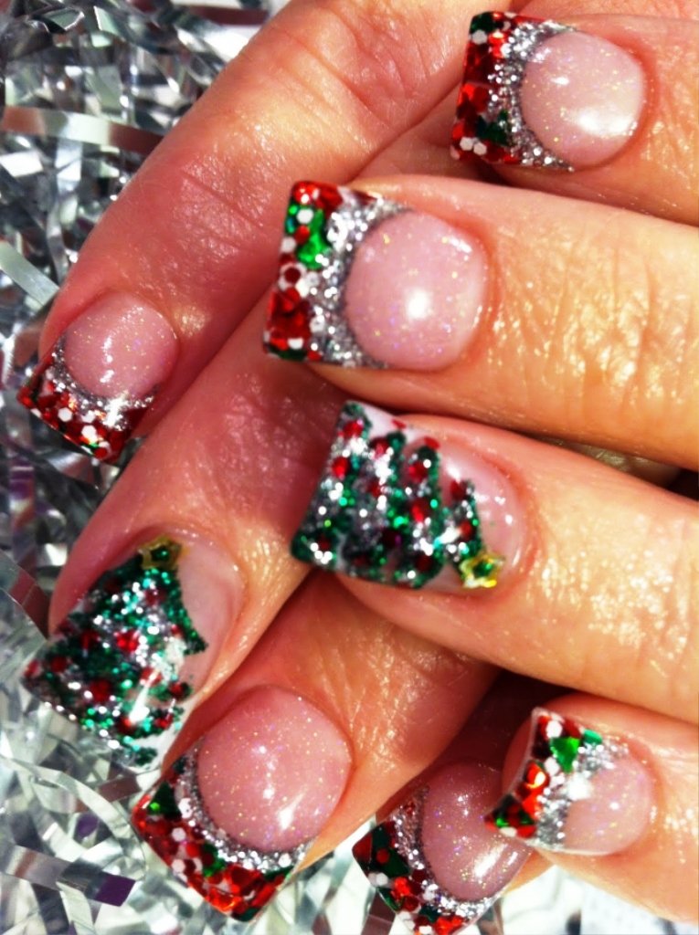 23-christmas-nail-ideas-to-try
