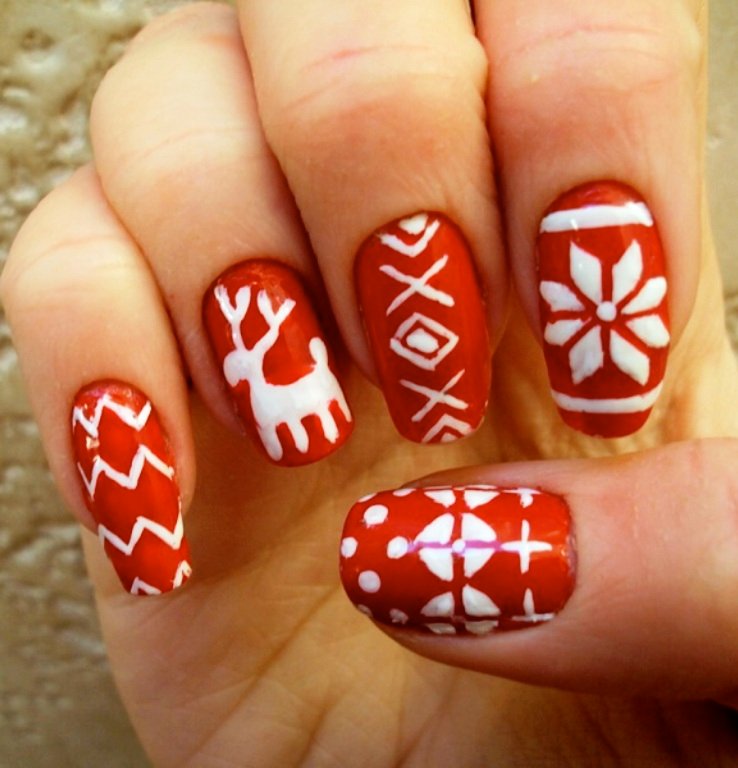 25-christmas-nail-ideas-to-try