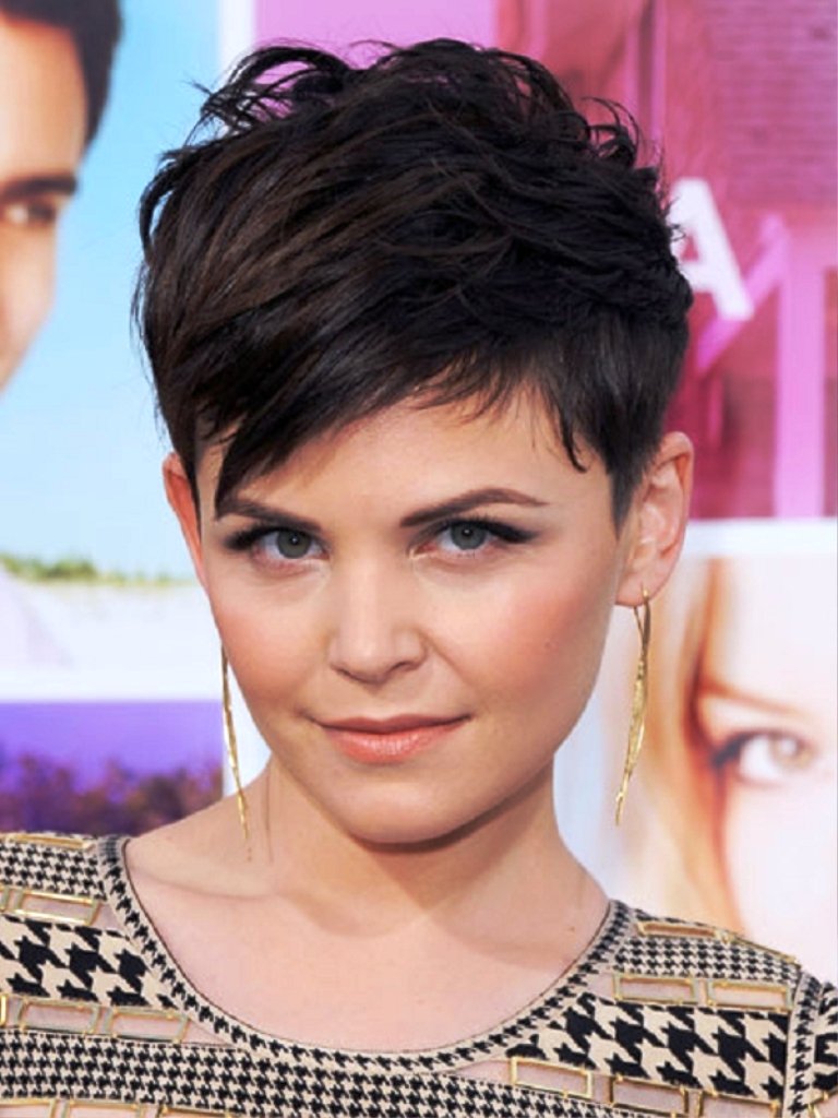 5-chicest-short-hairstyles-for-girls