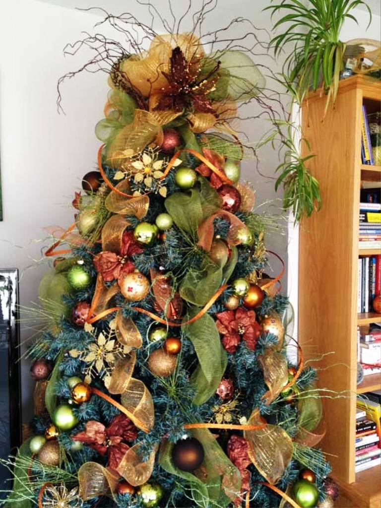 6-charming-christmas-tree-decorating-ideas