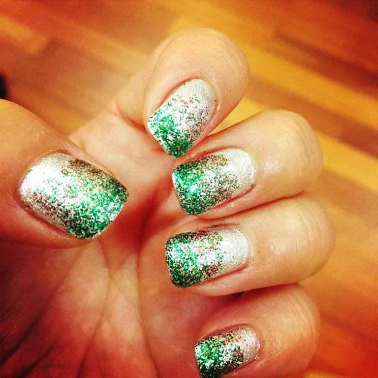7-christmas-nail-ideas-to-try