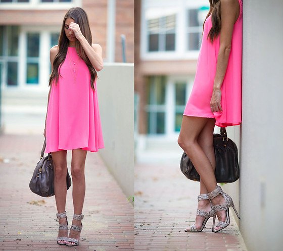 neon-outfit-ideas-11
