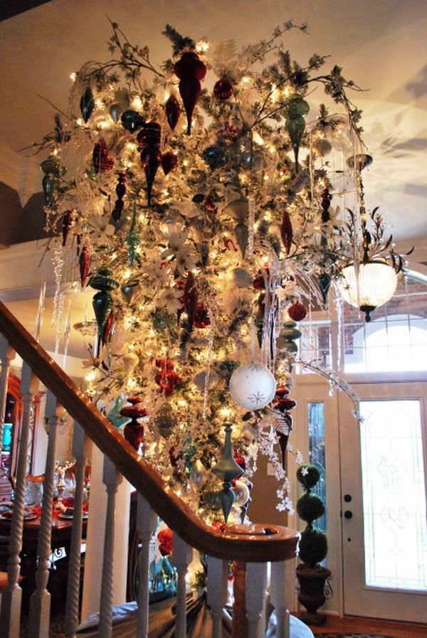 christmas-chandelier-ideas-to-try