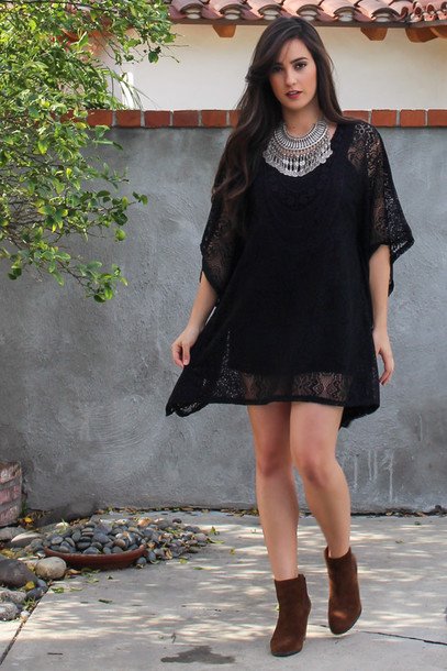 casual-black-dress-outfit-ideas-32