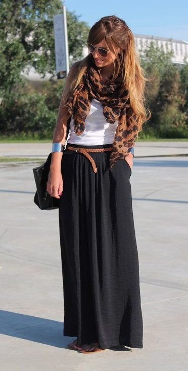 casual-black-dress-outfit-ideas-6