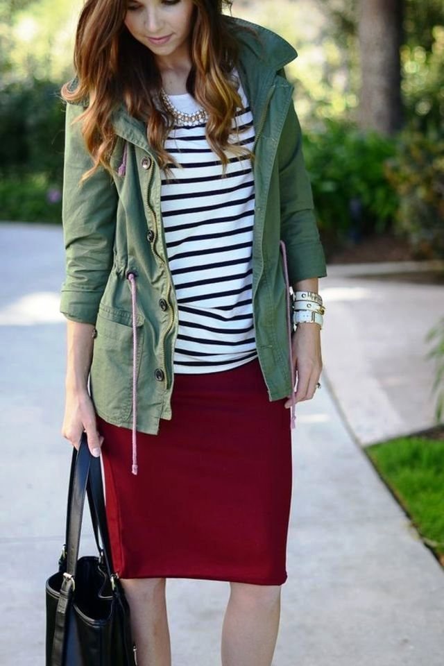 green-long-sleeve-top-outfit-women