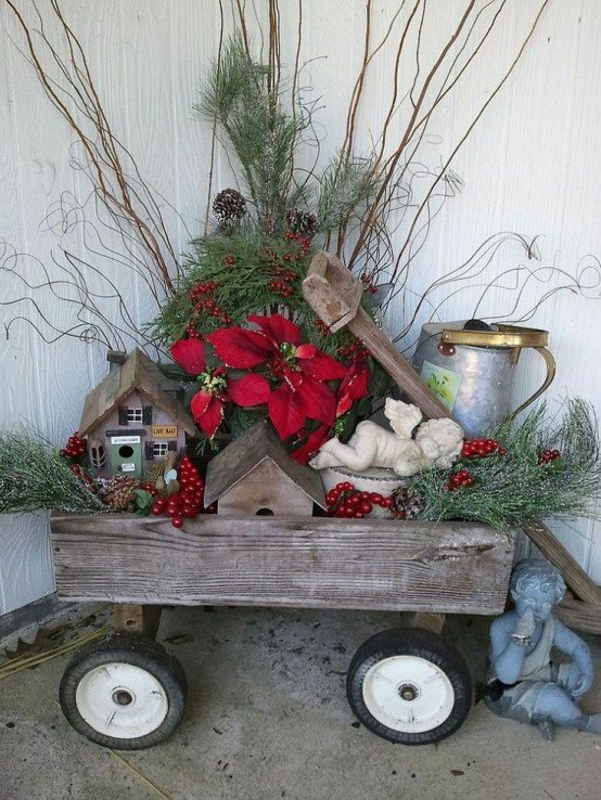 Rustic Outdoor Christmas Decorating Idea Design