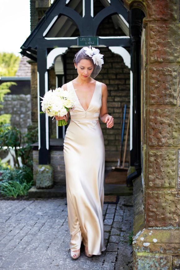 Stunning Vintage Wedding Dress Ideas Inspiredluv (22)