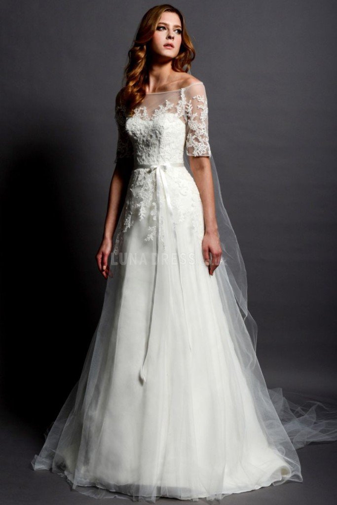Stunning Vintage Wedding Dress Ideas Inspiredluv (6)
