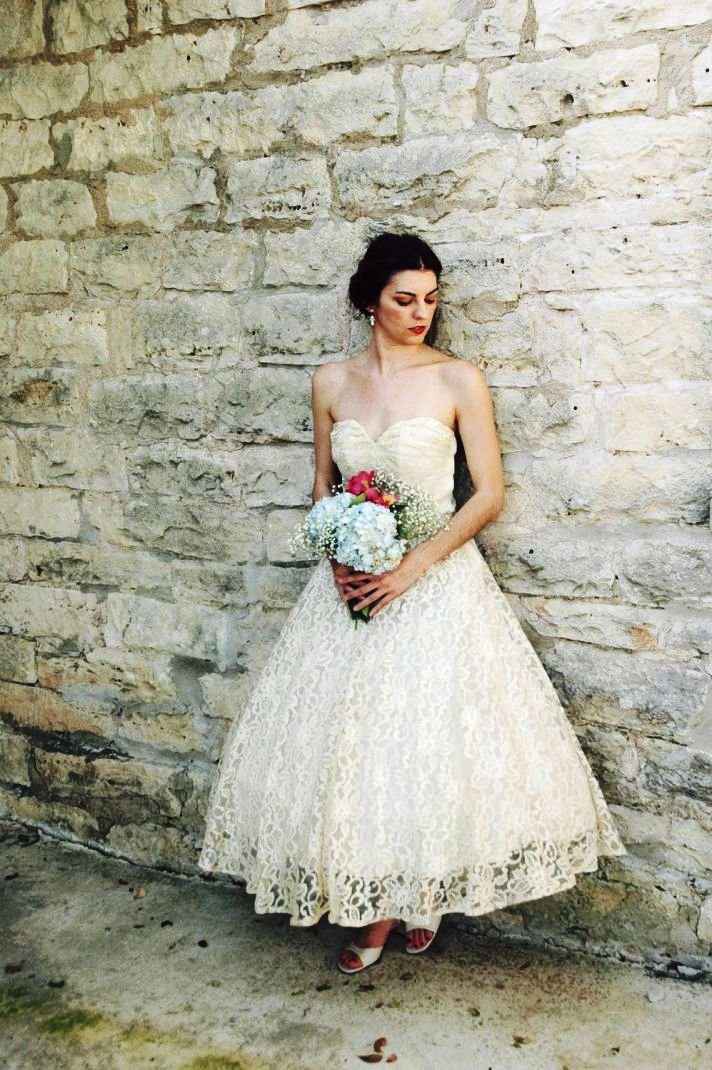 Stunning Vintage Wedding Dress Ideas Inspiredluv (9)
