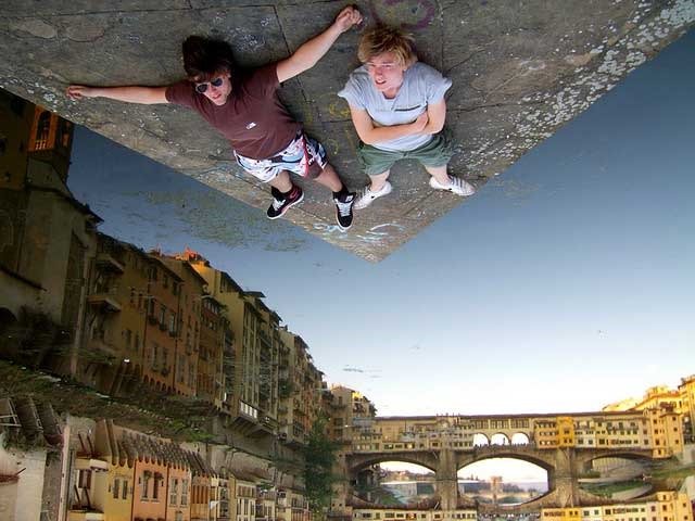 Brilliant Examples Of Illusion Photography Ideas (1)