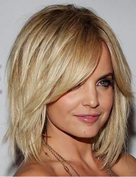 Bob Hairstyles With Bangs ispiredluv (14)