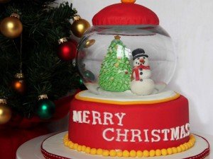 25 Easy Christmas Cake Decorating Ideas