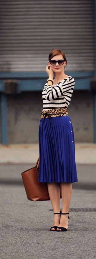 Spring-Outfit-Idea-with-Pleated-Skirt