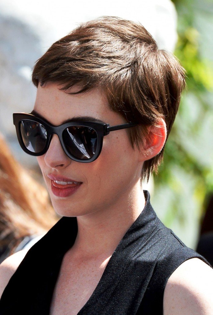 2-short-hairstyle-for-women