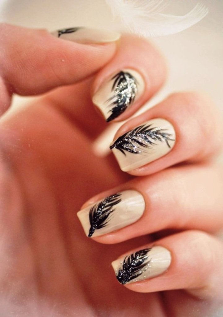 5-beautiful-feather-nail-art-designs