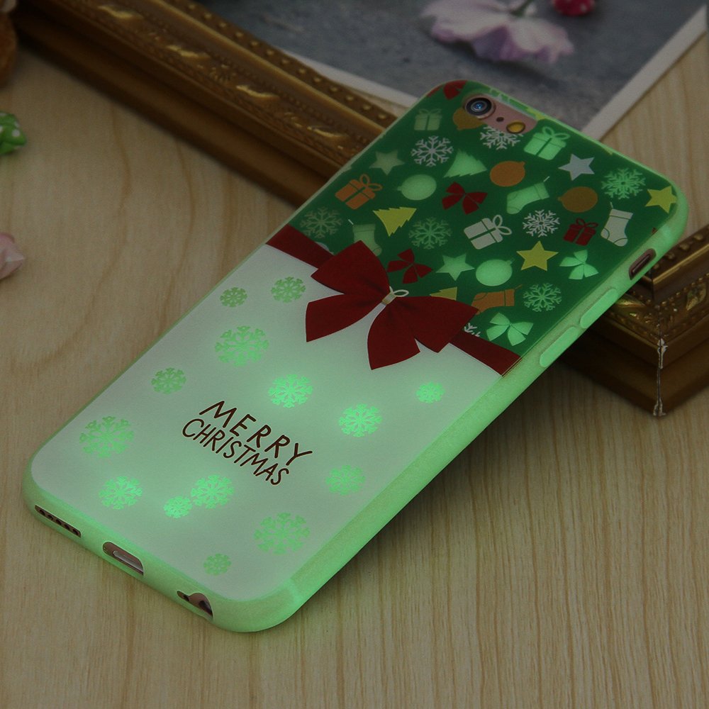 5-stylish-christmas-iphone-cases-for-the-festive-season