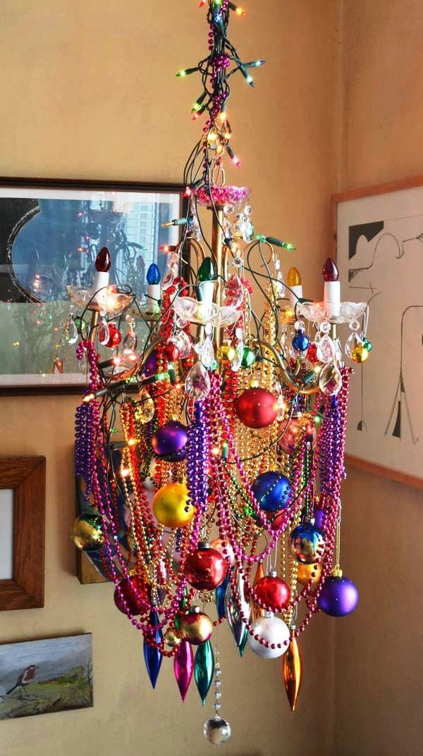 chandelier-decoration-for-christmas