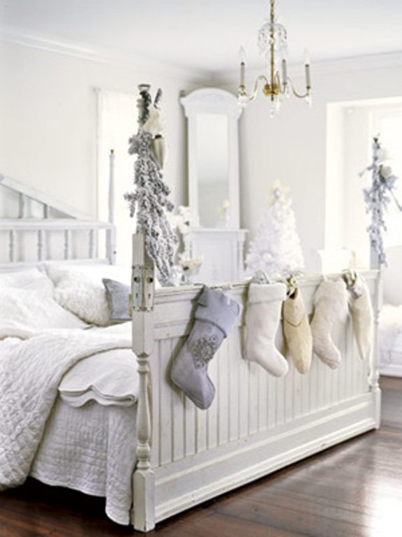 White Christmas Bedroom Decoration