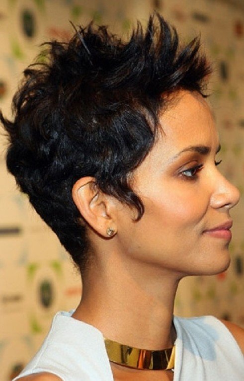 Amazing Short Hairstyles For Women (9)