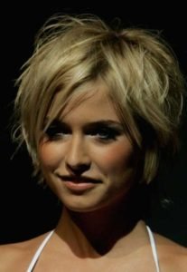 50 Stunning Short Hairstyles For Thick Hair • Inspired Luv