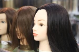 How To Choose a Wig For The First Time